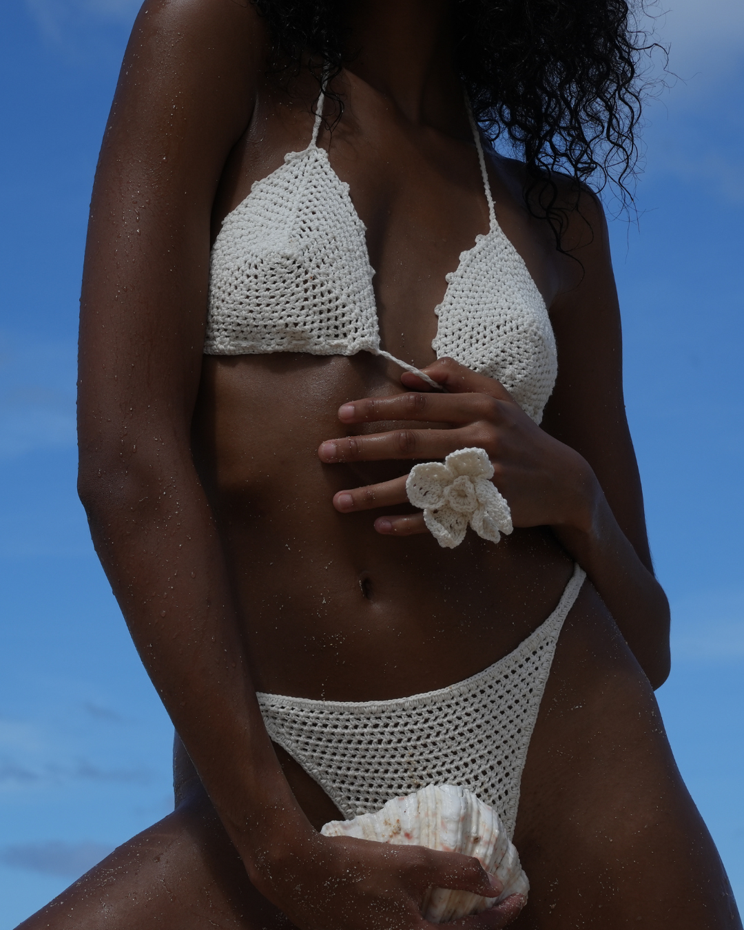 
                  
                    LA FLEUR RING - coconut
                  
                